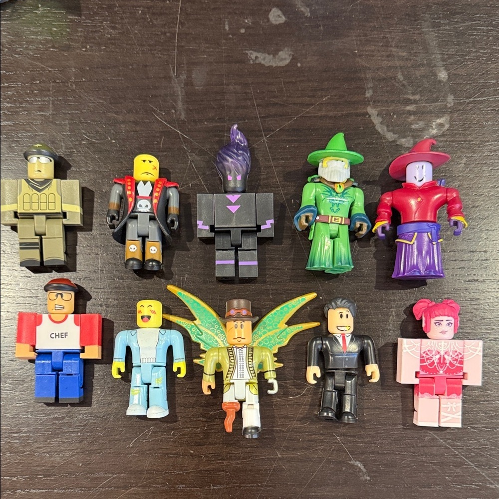 Vibrant Action Figures Playset Roblox figure set toys kids gaming set of 10 - Picture 2 of 5